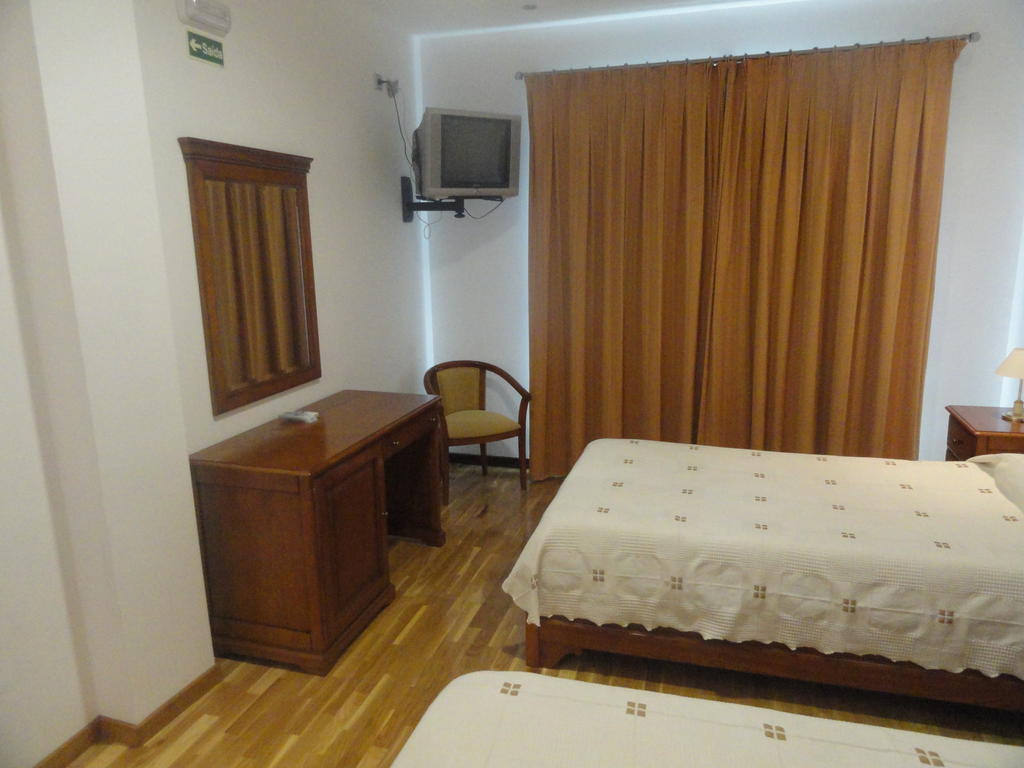 Hotel Cabeco Do Forte Miranda do Douro Zimmer foto