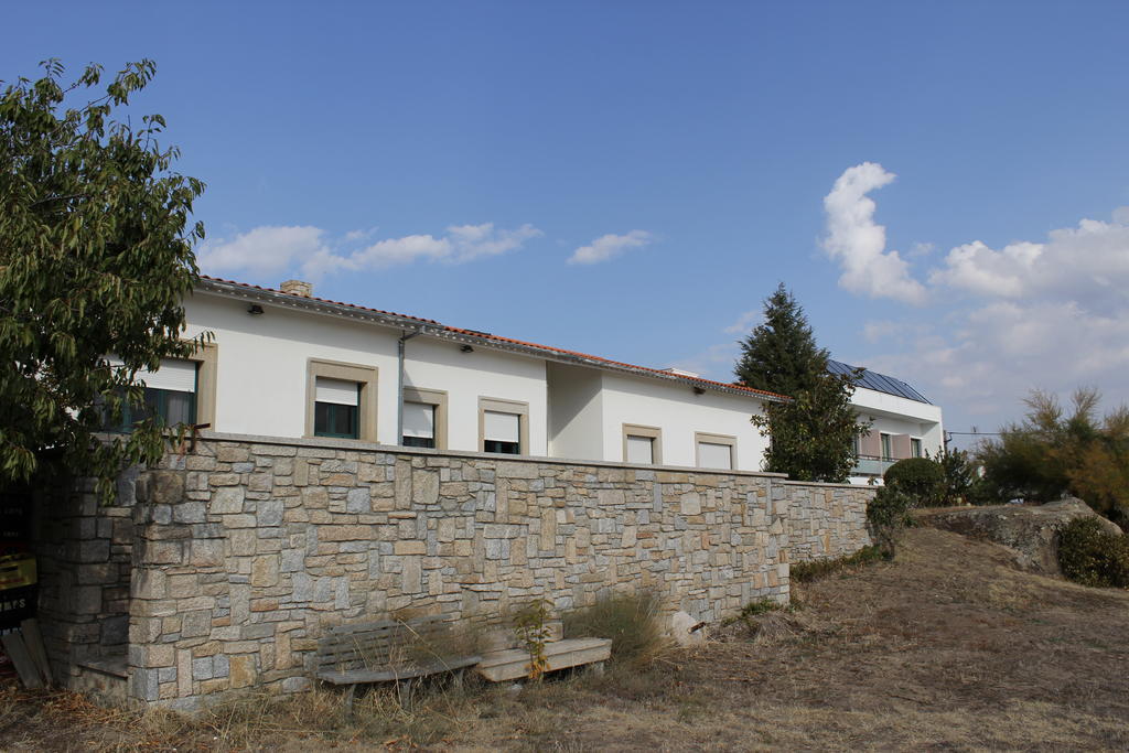 Hotel Cabeco Do Forte Miranda do Douro Exterior foto
